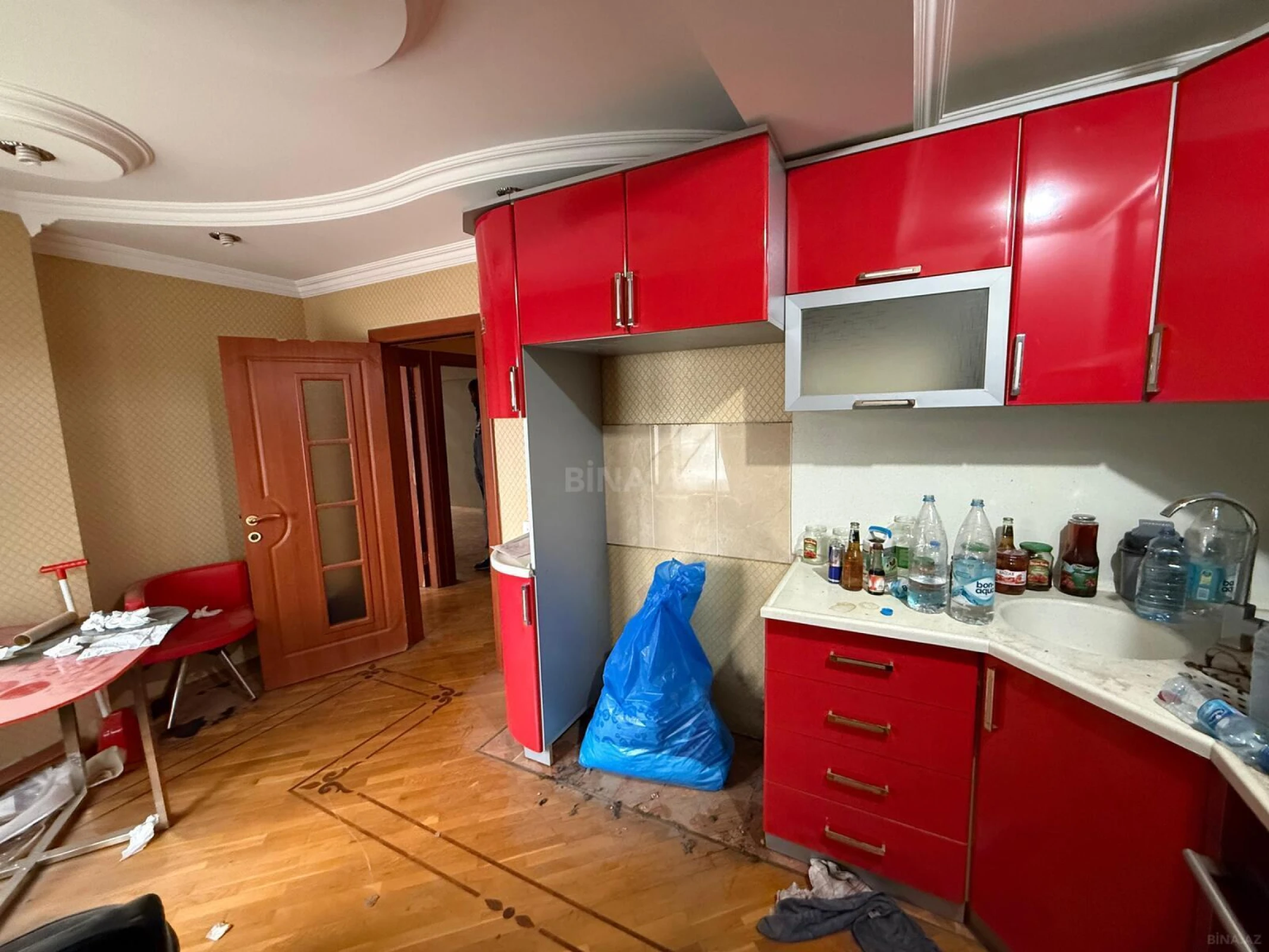 Satılır 2 otaqlı mənzil 75 m²