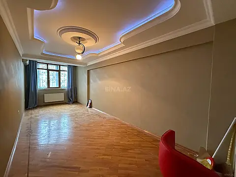Satılır 2 otaqlı mənzil 75 m²