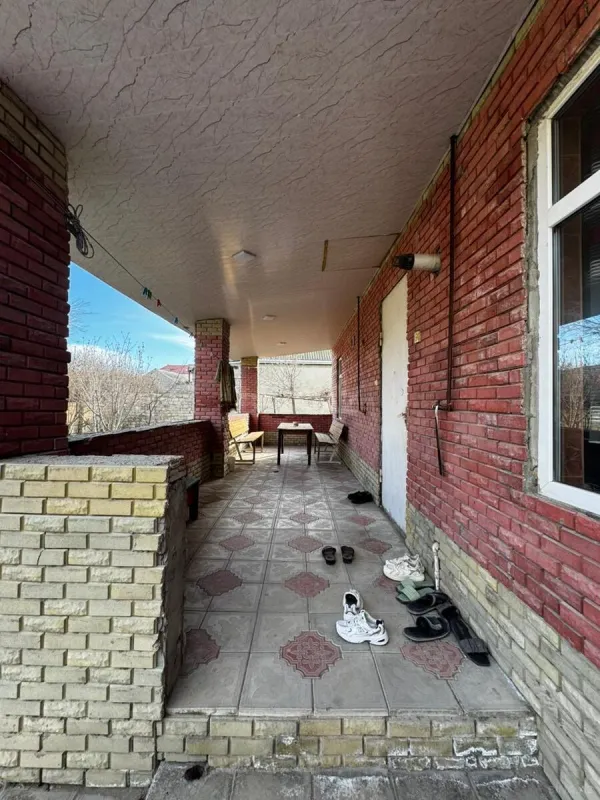 Satılır 7 otaqlı həyət evi 348 m²