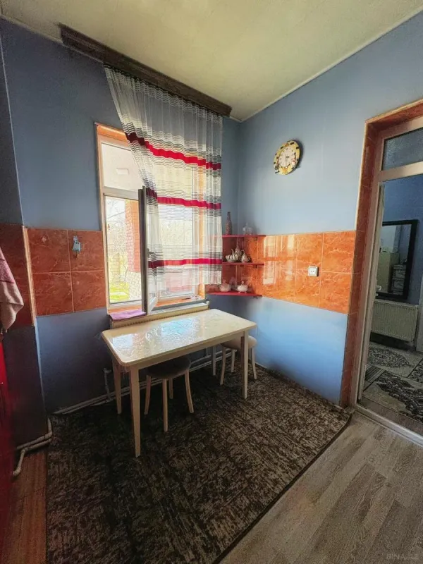 Satılır 7 otaqlı həyət evi 348 m²