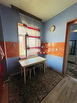 Satılır 7 otaqlı həyət evi 348 m²