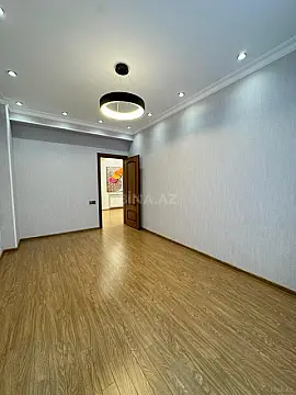 Satılır 3 otaqlı mənzil 136 m²
