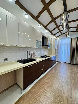 Satılır 3 otaqlı mənzil 136 m² — Bakı, Yeni Suraxanı 3 otaq 136.00 m²