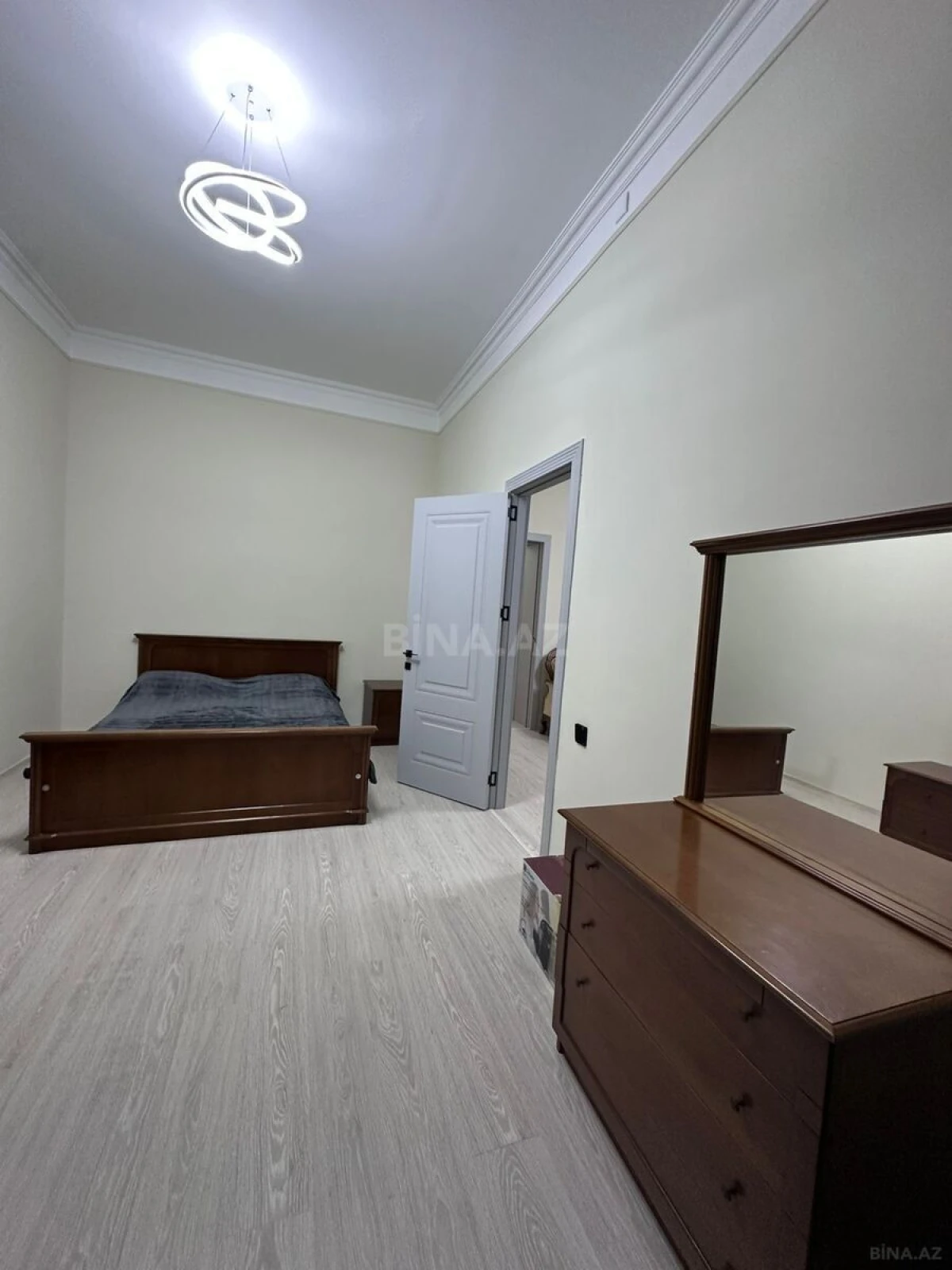 Kirayə verilir 3 otaqlı mənzil 76 m²