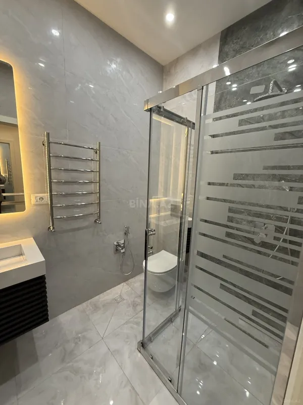 Satılır 2 otaqlı mənzil 64 m²