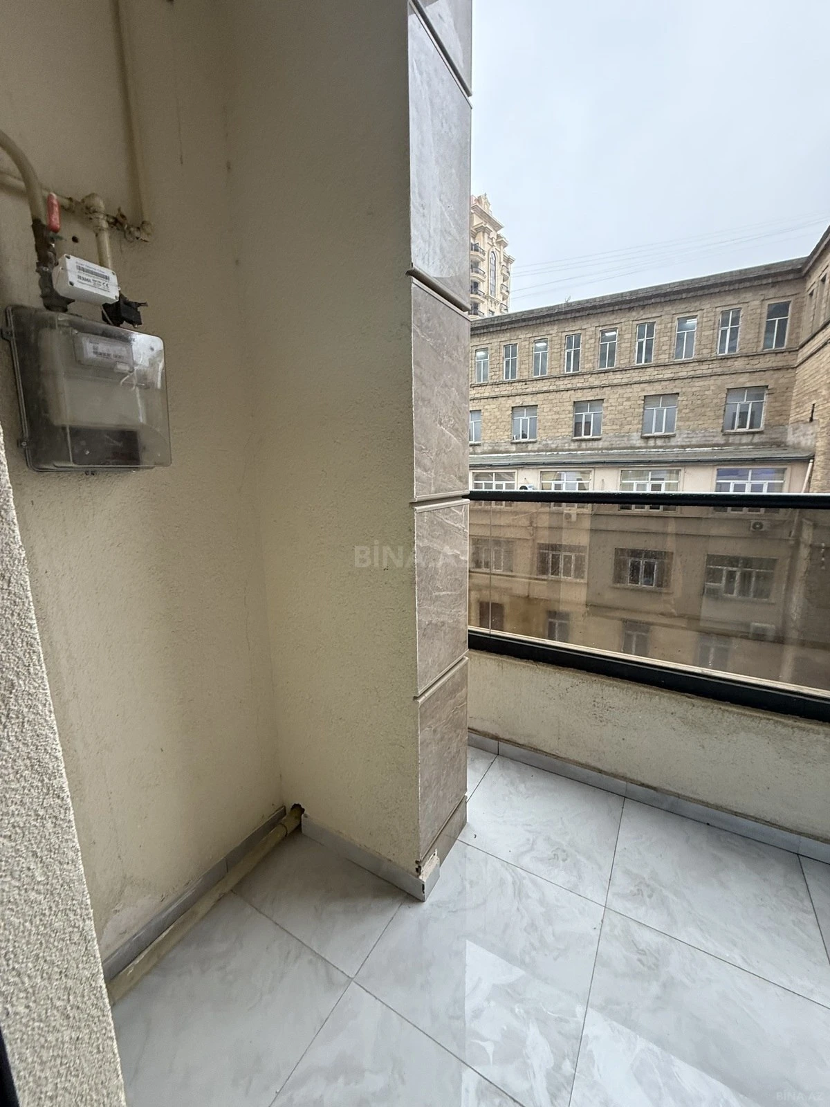 Satılır 2 otaqlı mənzil 64 m²