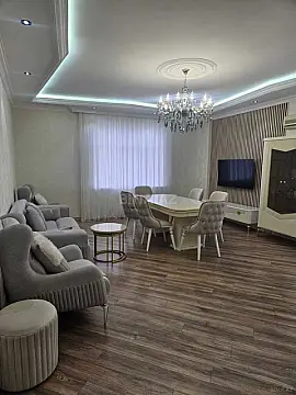 Kirayə verilir 3 otaqlı mənzil 145 m² — Bakı, İnşaatçılar 3 otaq 145.00 m²