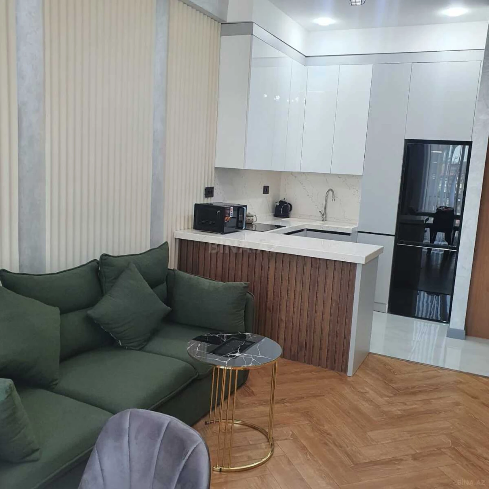 Kirayə verilir 2 otaqlı mənzil 60 m²