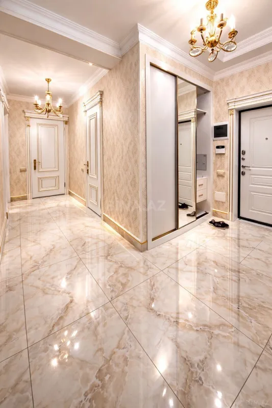 Satılır 2 otaqlı mənzil 80 m²