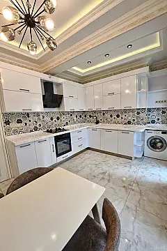 Satılır 2 otaqlı mənzil 80 m²