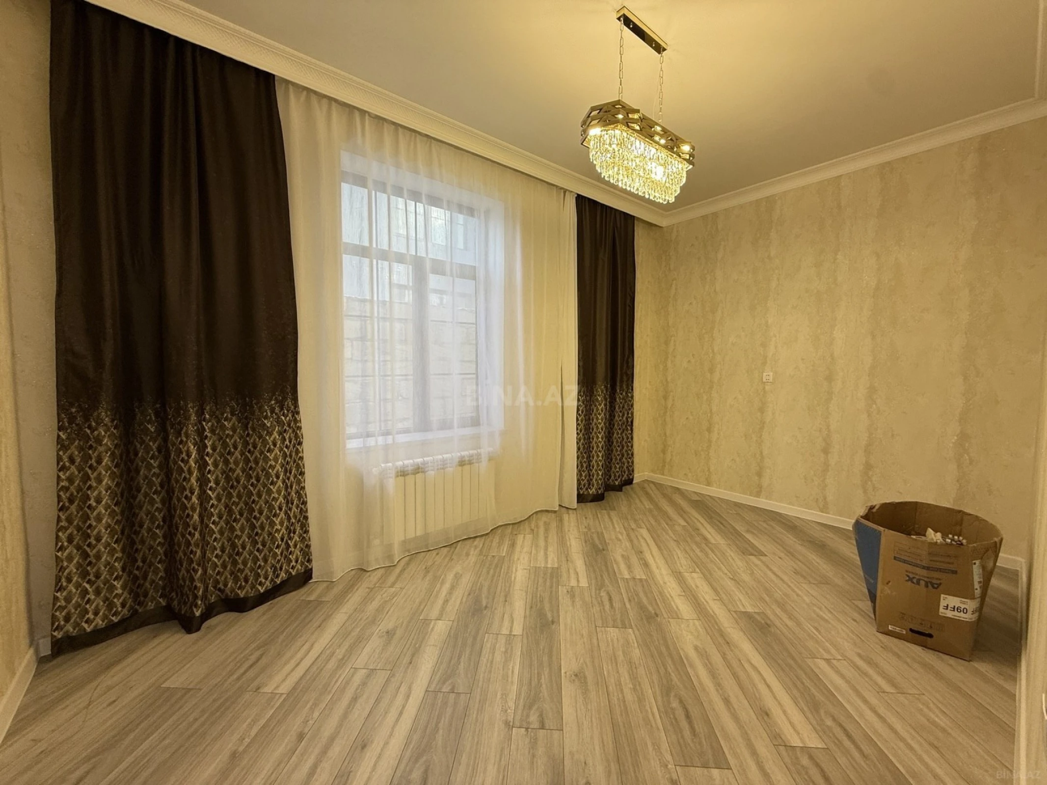 Satılır 5 otaqlı həyət evi 220 m²