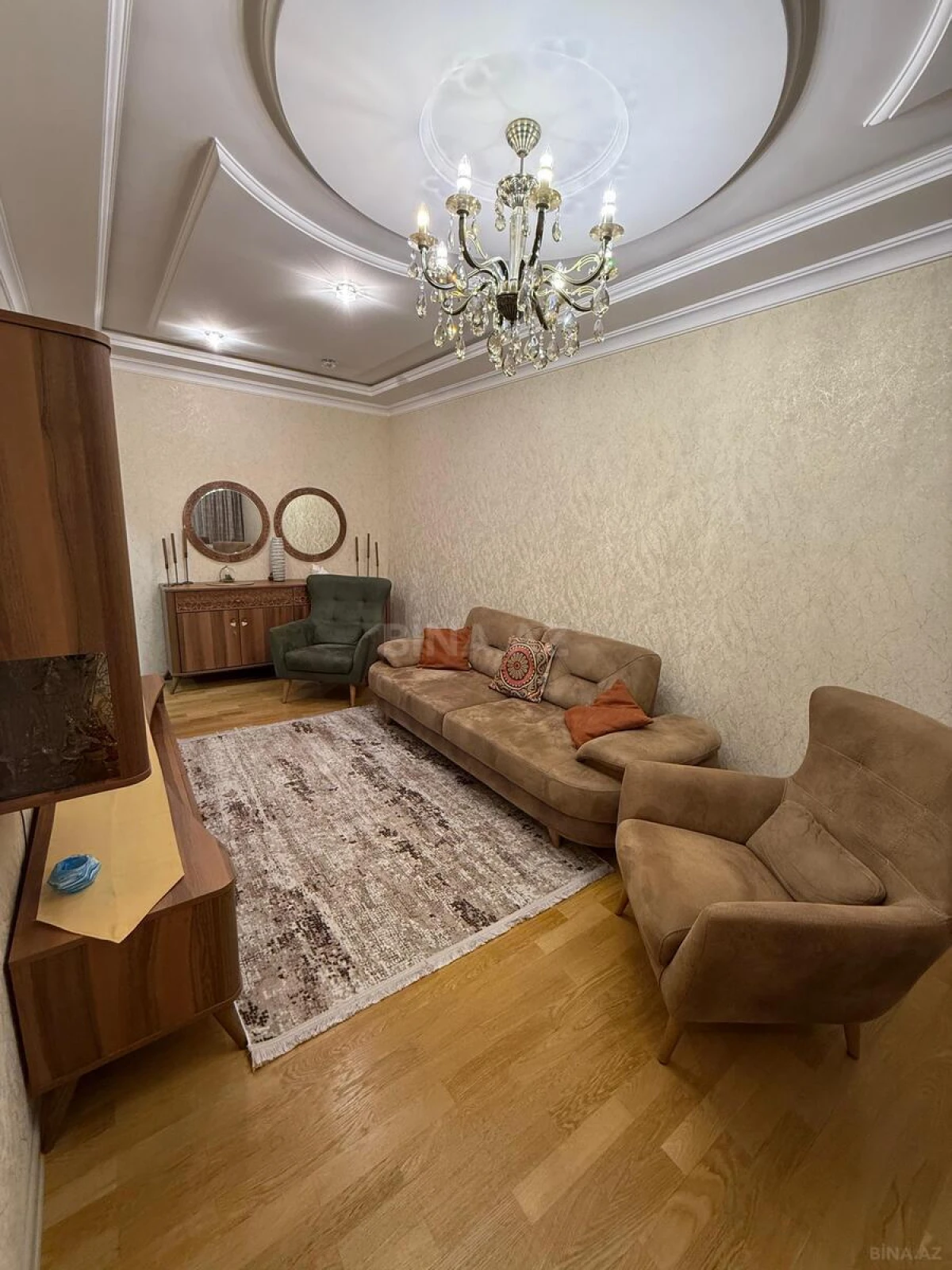 Satılır 3 otaqlı mənzil 112 m²