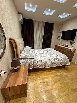 Satılır 3 otaqlı mənzil 112 m²