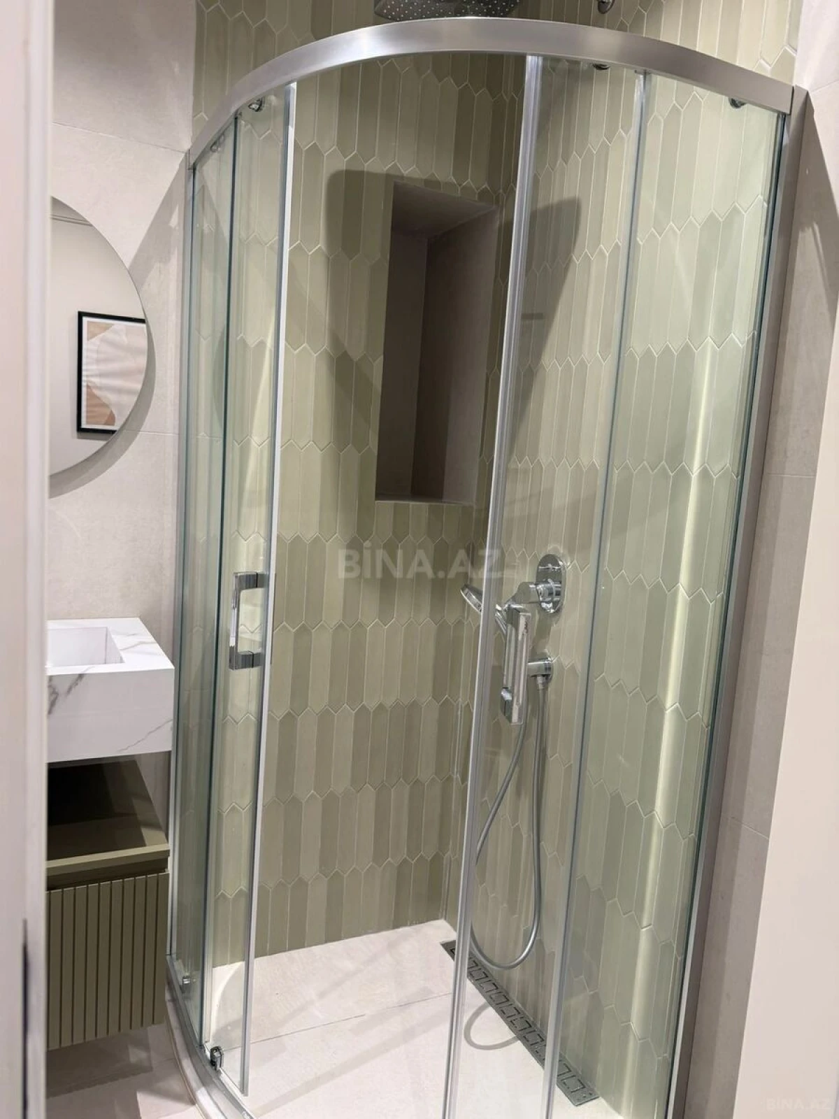 Kirayə verilir 2 otaqlı mənzil 68 m²