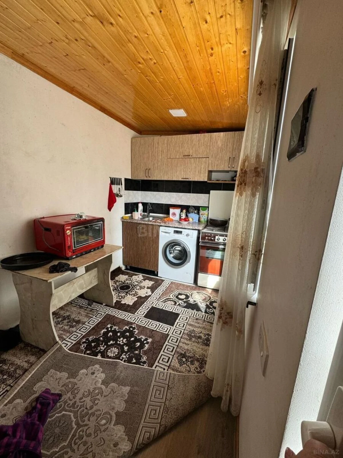 Satılır 5 otaqlı həyət evi 200 m²