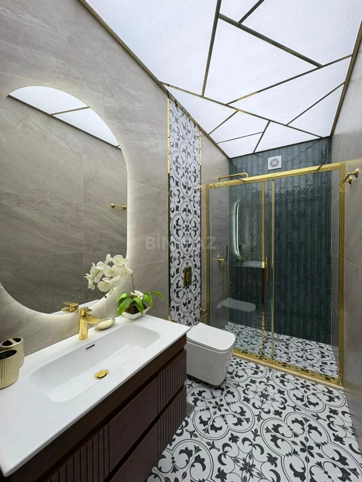 Satılır 3 otaqlı mənzil 92 m²