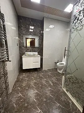 Kirayə verilir 3 otaqlı mənzil 140 m²