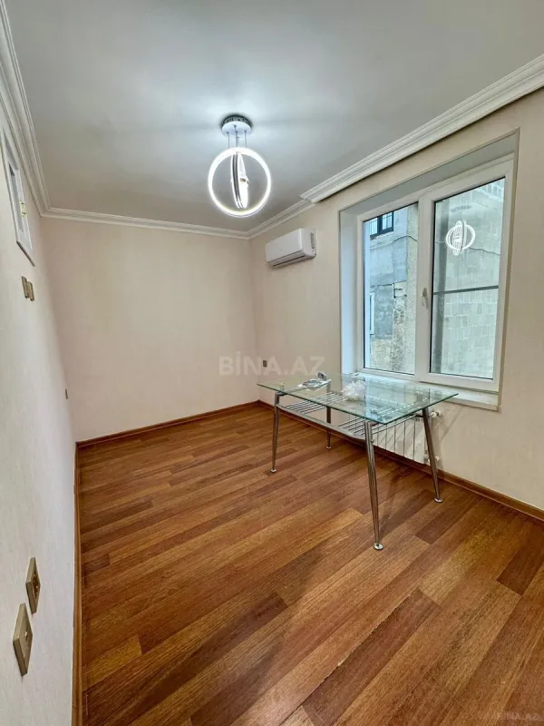 Satılır 2 otaqlı mənzil 31 m²