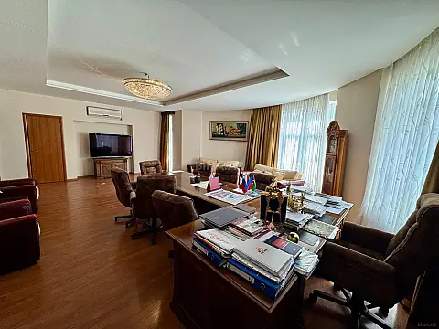 Satılır 5 otaqlı ofis 200 m² — Bakı, Yeni Yasamal 5 otaq 200.00 m²