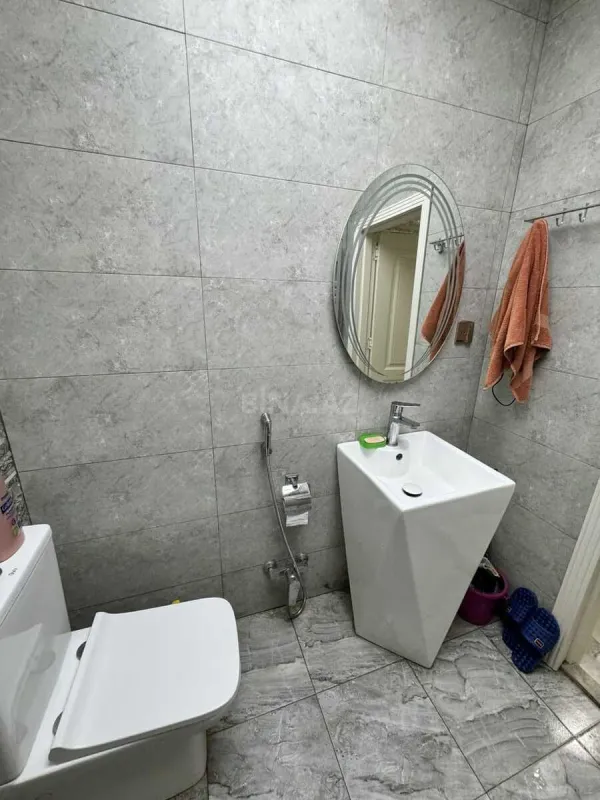 Satılır 2 otaqlı mənzil 85 m²