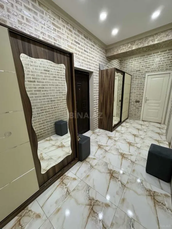 Satılır 2 otaqlı mənzil 85 m²