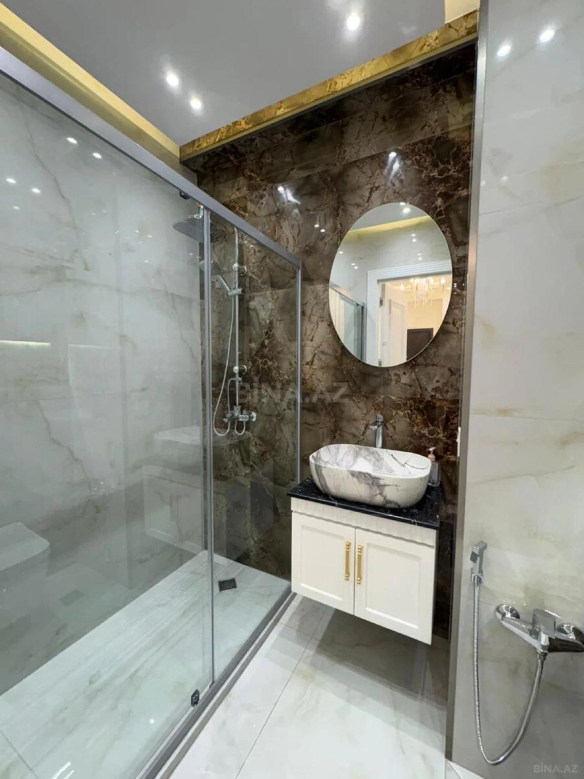 Satılır 3 otaqlı mənzil 100 m²