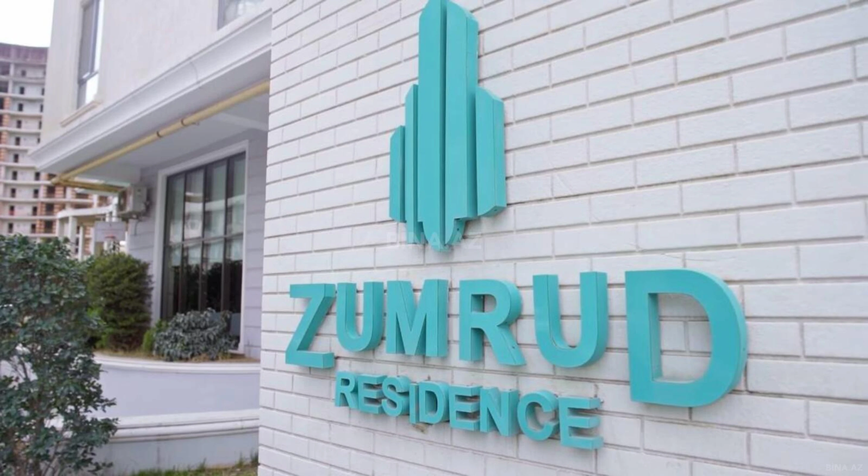 Satılır 4 otaqlı mənzil 220 m²