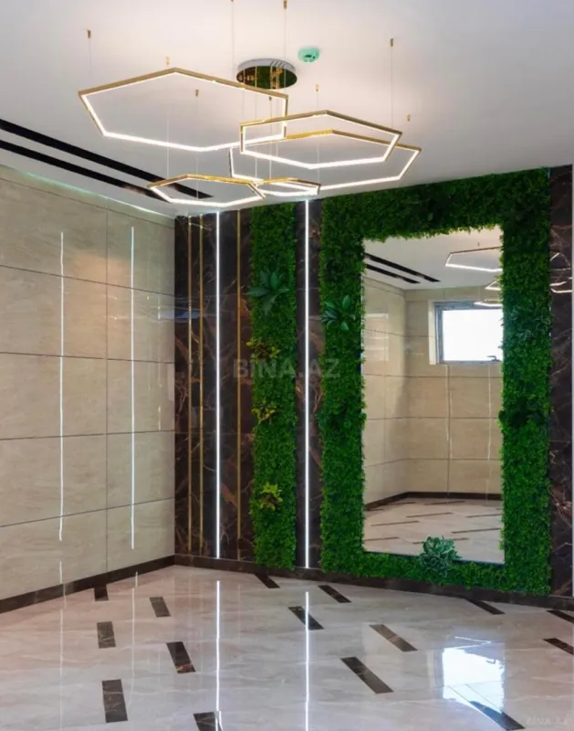 Satılır 4 otaqlı mənzil 220 m²