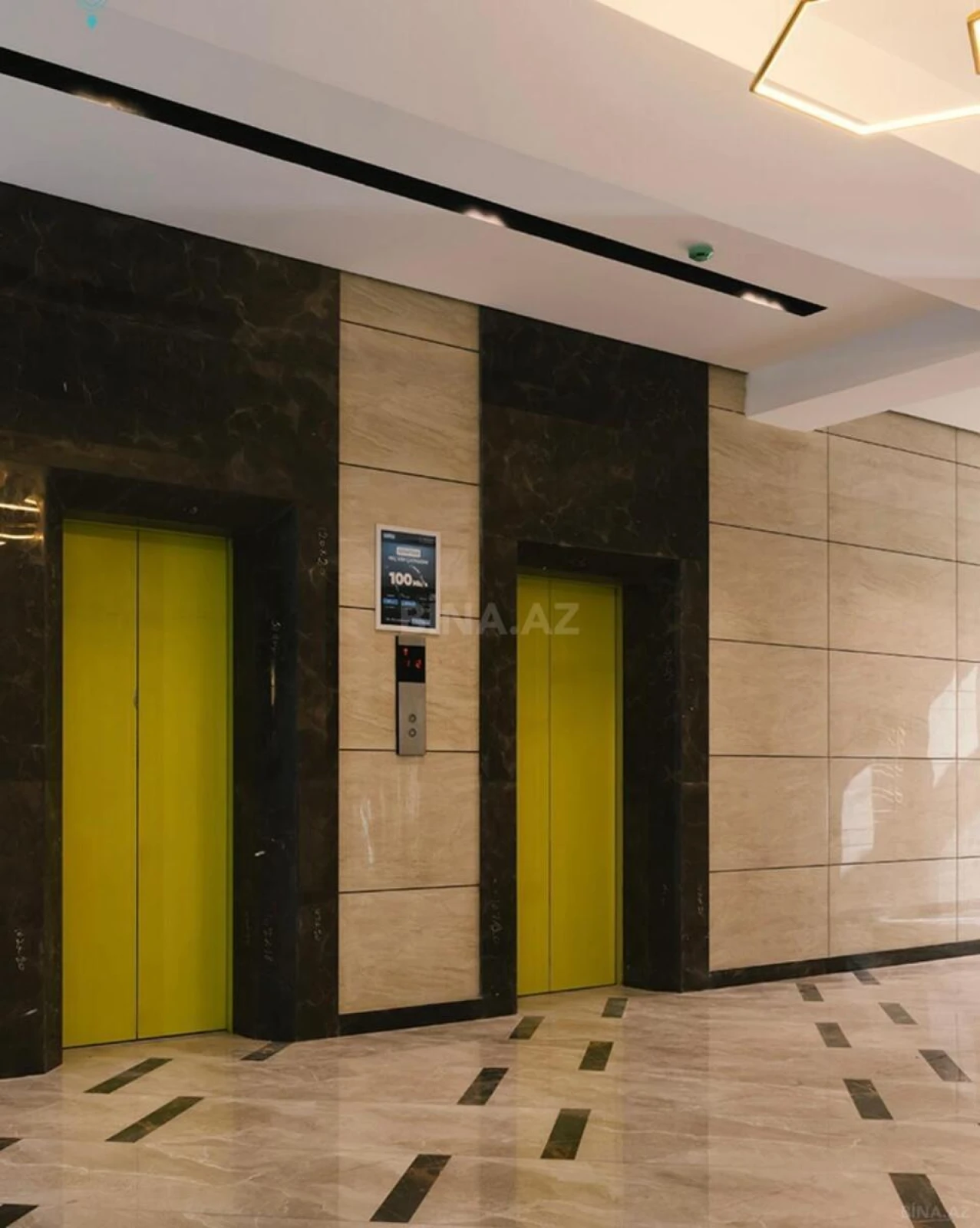 Satılır 4 otaqlı mənzil 220 m²