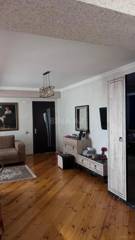 Satılır 3 otaqlı mənzil 150 m²
