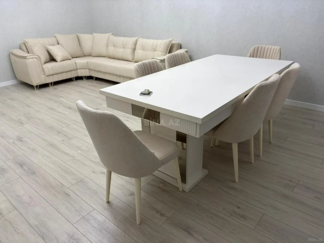 Kirayə verilir 3 otaqlı mənzil 145 m²