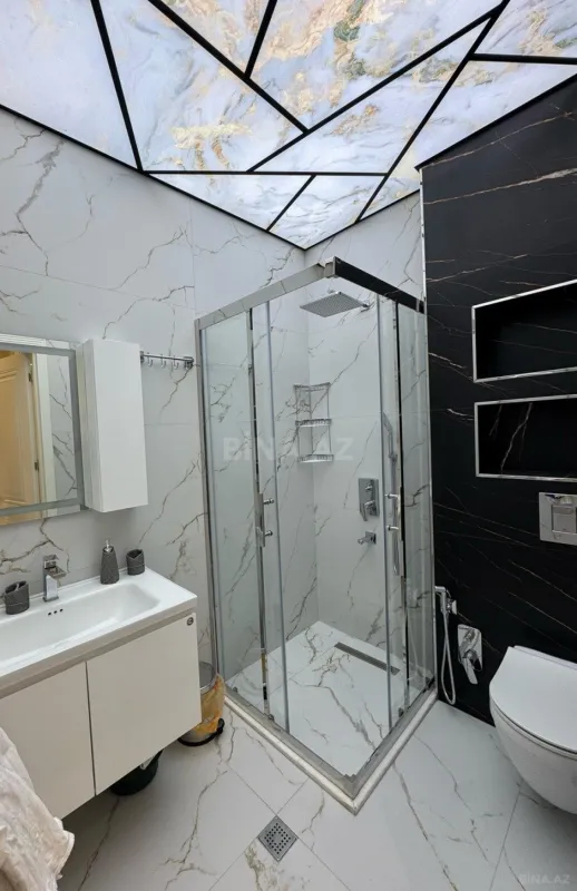 Kirayə verilir 2 otaqlı mənzil 86 m²