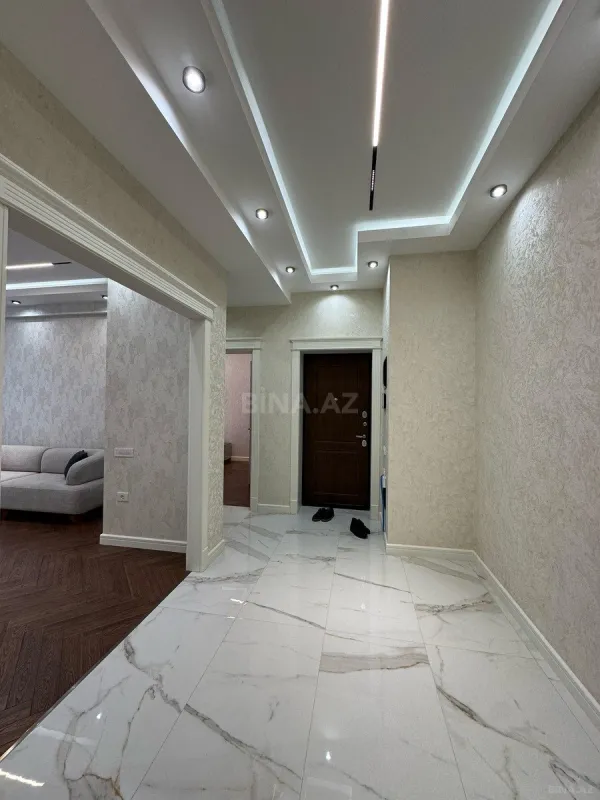 Kirayə verilir 2 otaqlı mənzil 86 m²