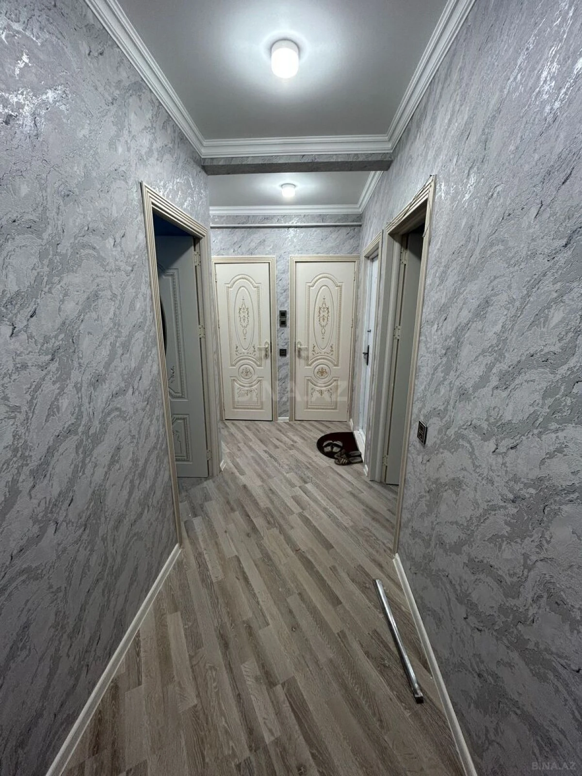 Satılır 2 otaqlı mənzil 65 m²