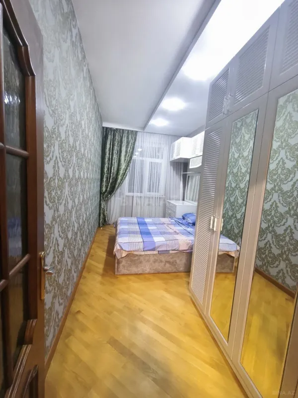 Satılır 2 otaqlı mənzil 65 m²