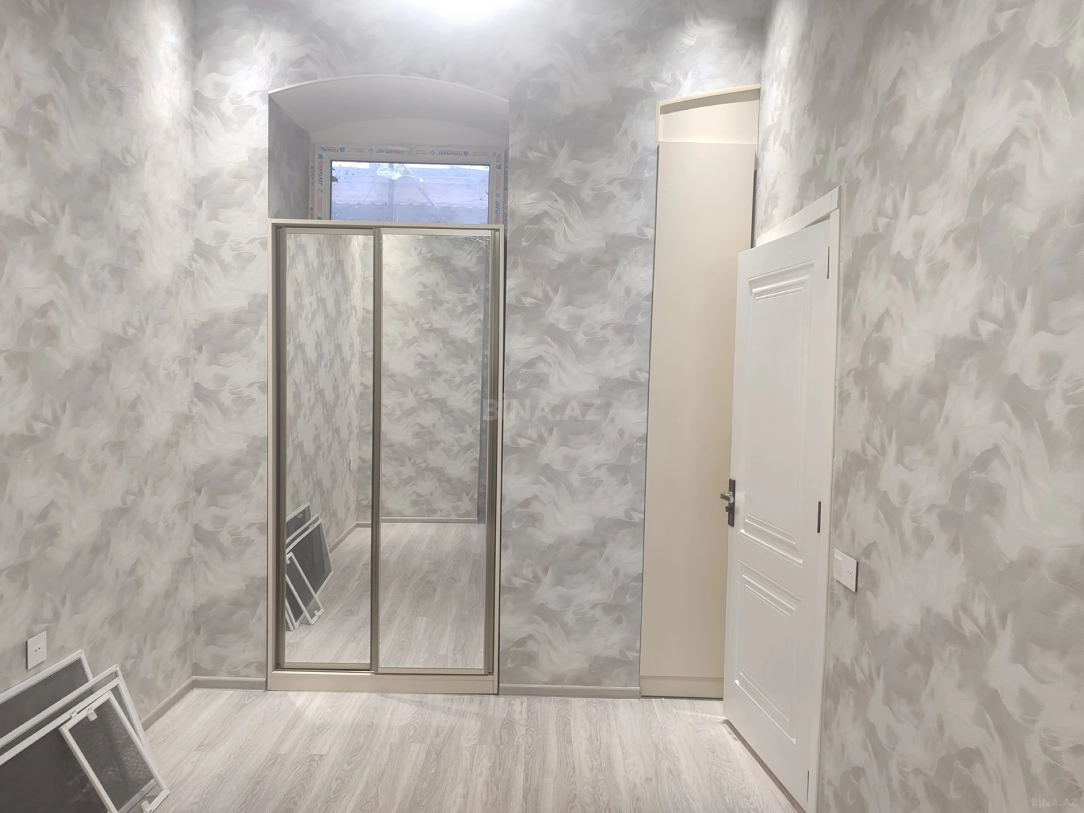 Satılır 2 otaqlı mənzil 31 m²