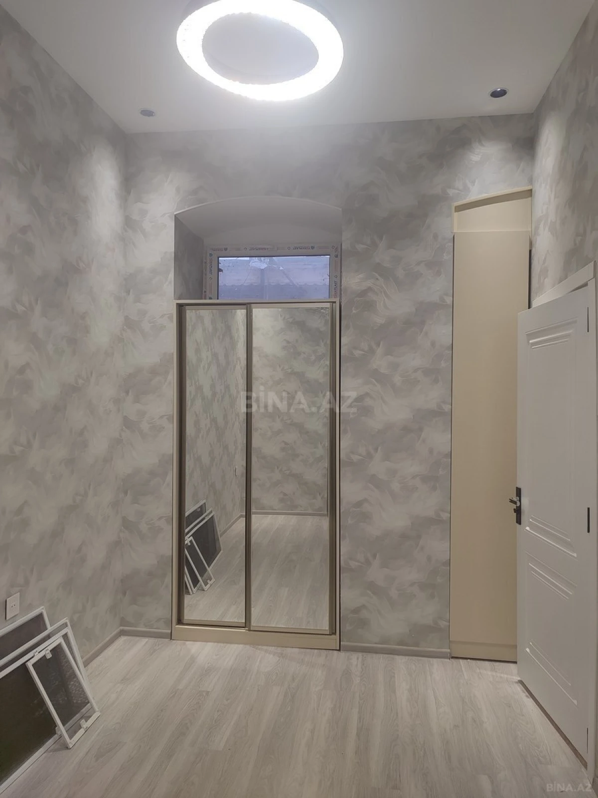 Satılır 2 otaqlı mənzil 31 m²