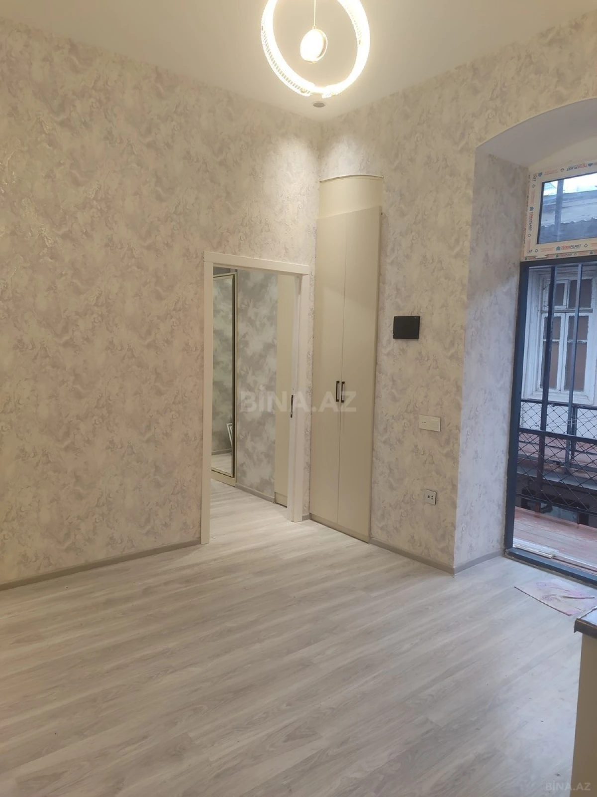 Satılır 2 otaqlı mənzil 31 m²
