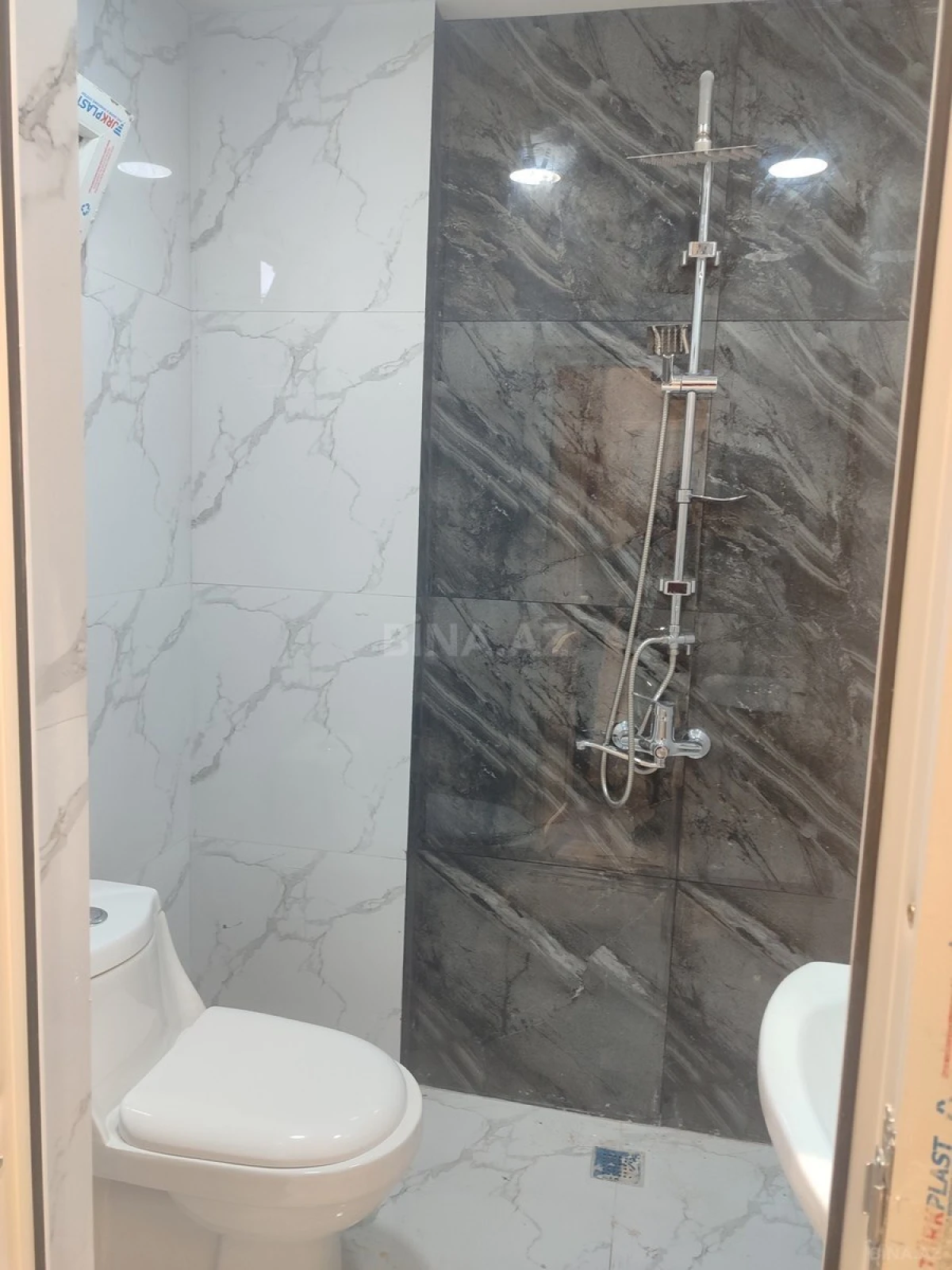 Satılır 2 otaqlı mənzil 31 m²