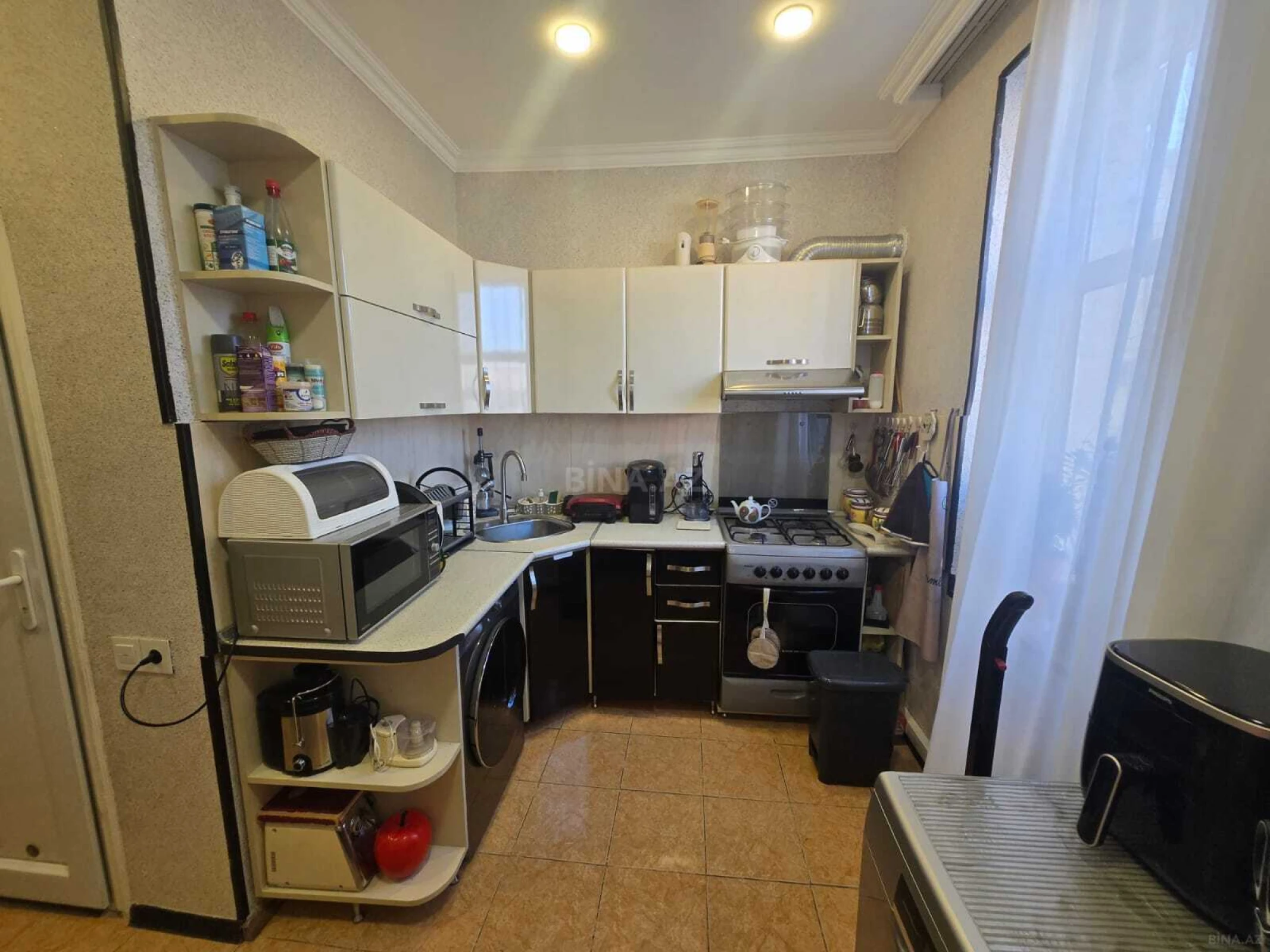 Satılır 3 otaqlı mənzil 63.9 m²