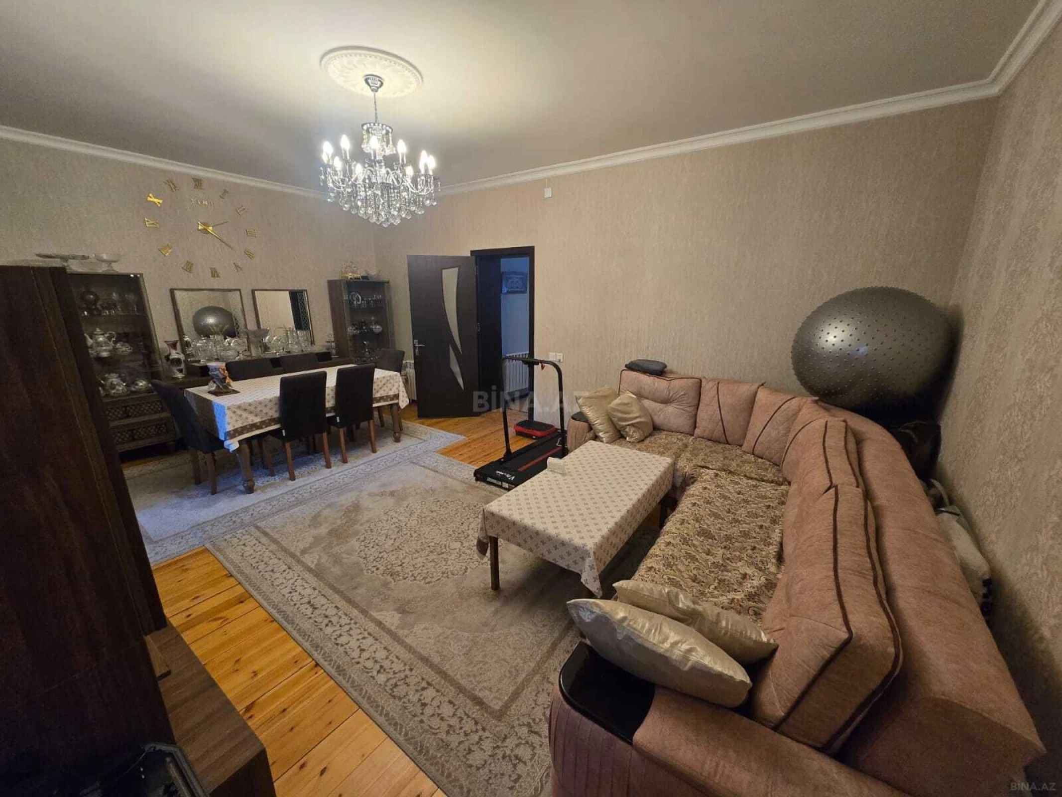 Satılır 3 otaqlı mənzil 63.9 m²