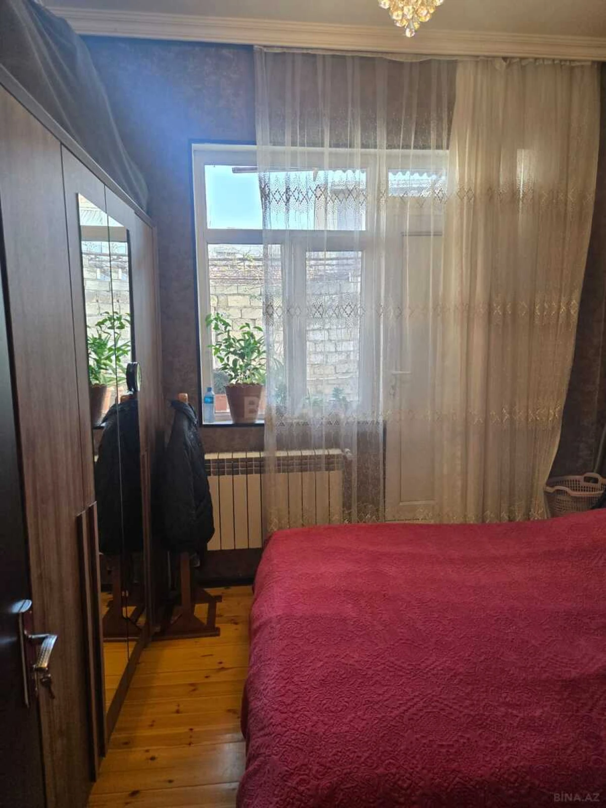 Satılır 3 otaqlı mənzil 63.9 m²