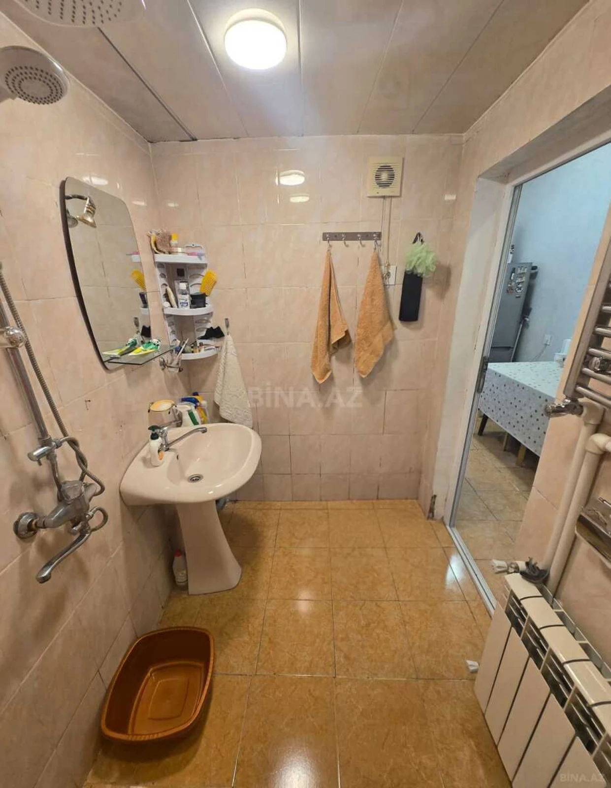 Satılır 3 otaqlı mənzil 63.9 m²