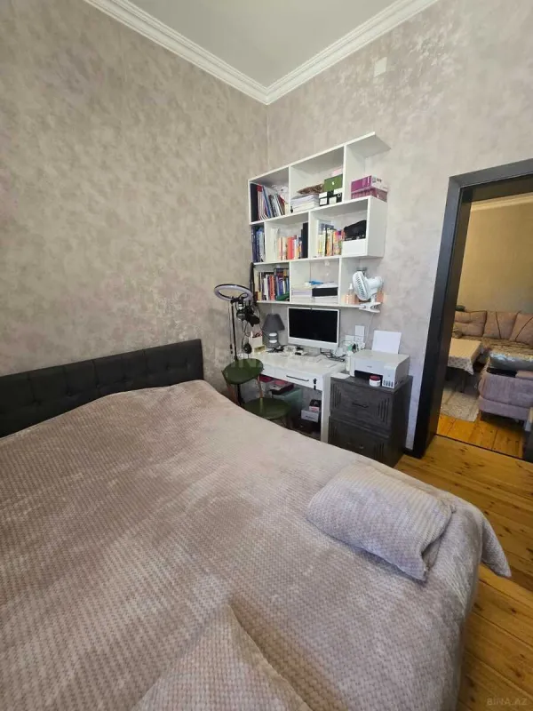 Satılır 3 otaqlı mənzil 63.9 m²
