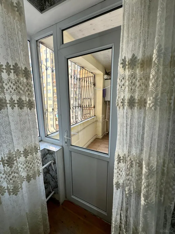 Satılır 2 otaqlı mənzil 70 m²