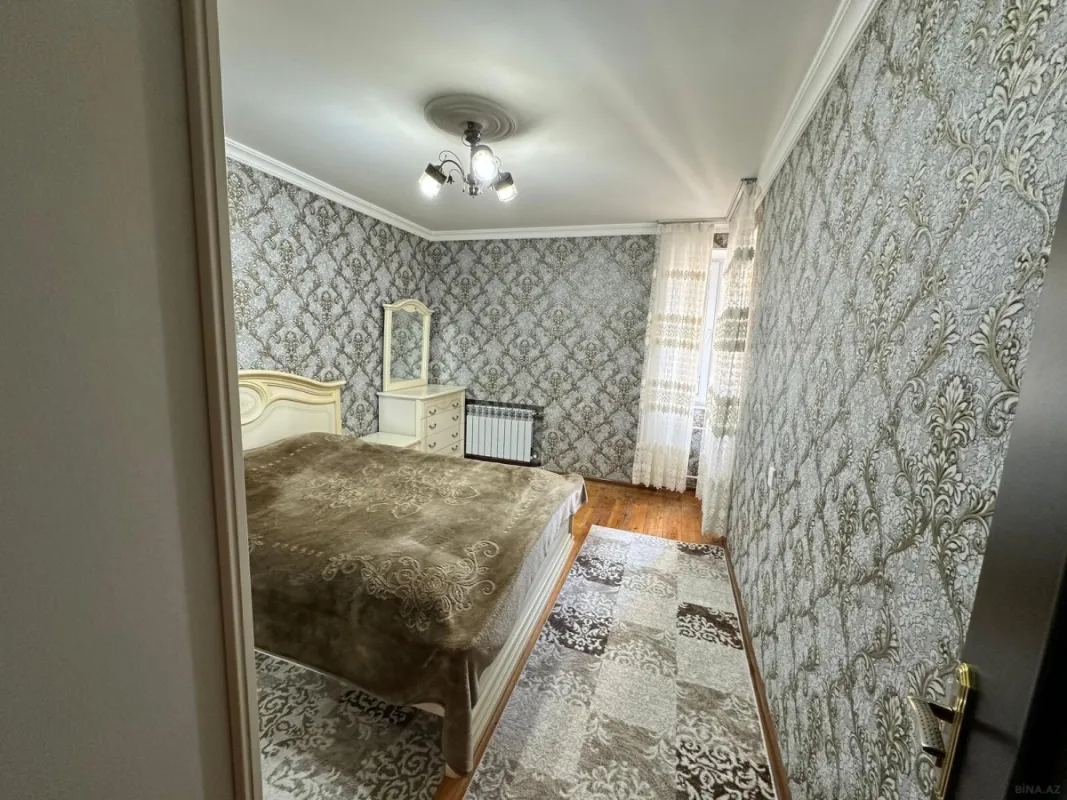 Satılır 2 otaqlı mənzil 70 m²