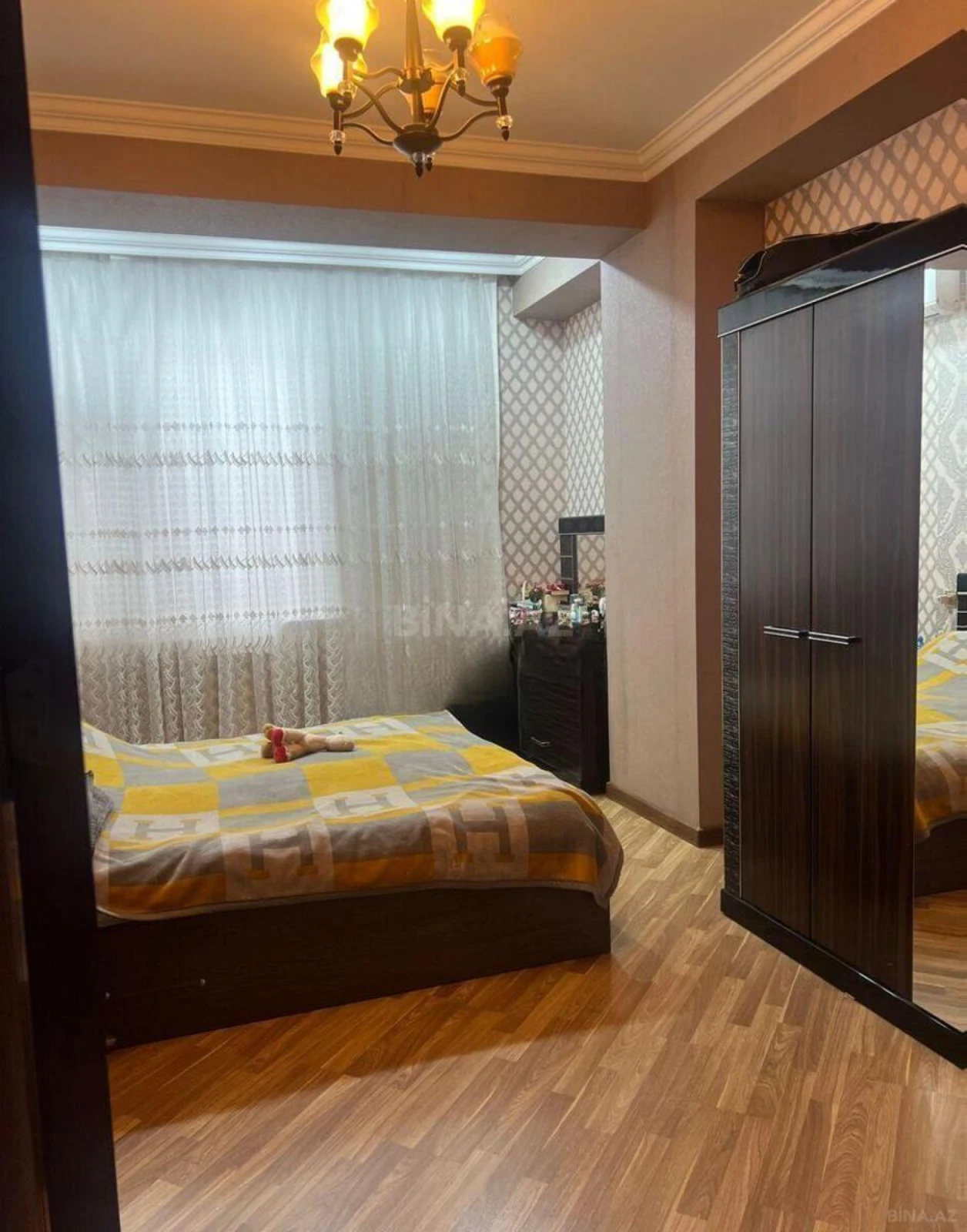 Satılır 3 otaqlı mənzil 113 m²