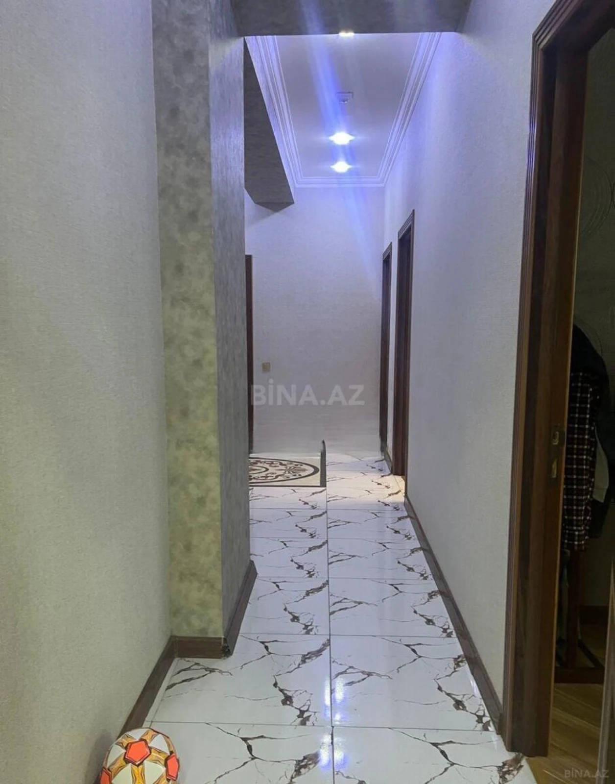 Satılır 3 otaqlı mənzil 113 m²