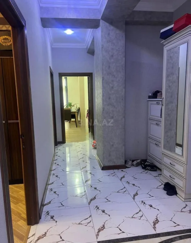Satılır 3 otaqlı mənzil 113 m²