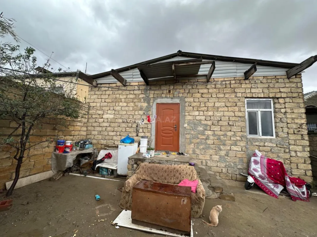 Satılır 4 otaqlı həyət evi 110 m²